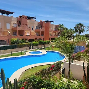  Apartamento Apartamento Coqueto Con Terraza Y Cerca De La Piscina Comunitaria Y De La Playa!